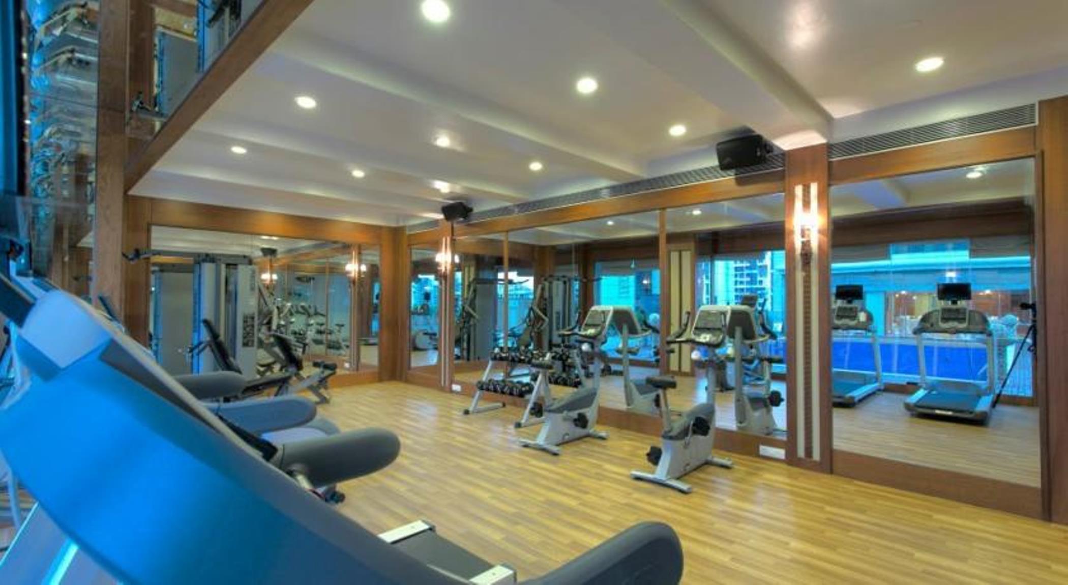 Royal Tulip Navi Mumbai Hotel Buitenkant foto