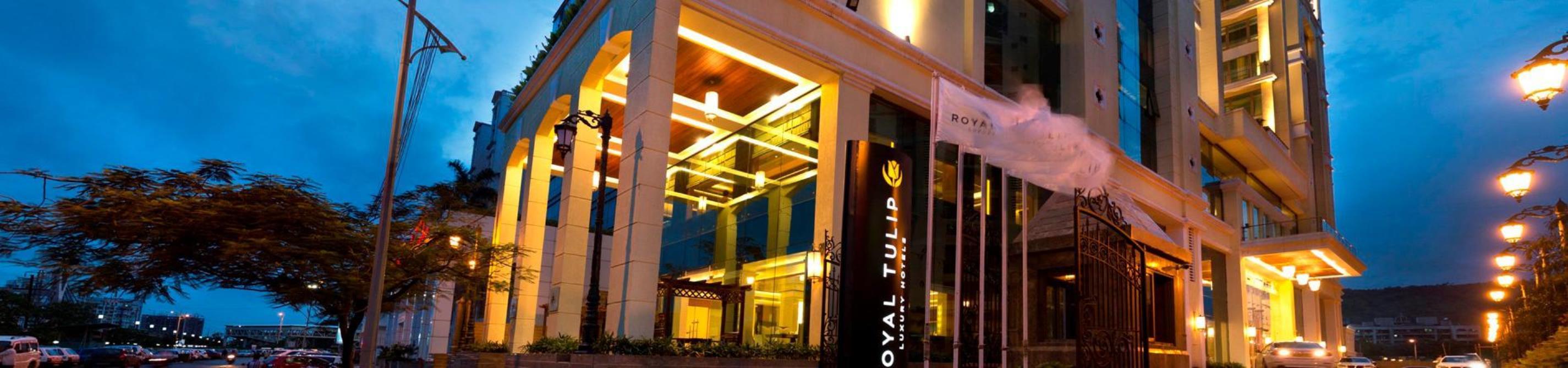 Royal Tulip Navi Mumbai Hotel Buitenkant foto