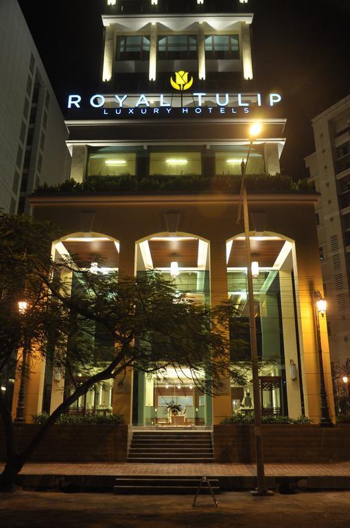 Royal Tulip Navi Mumbai Hotel Buitenkant foto
