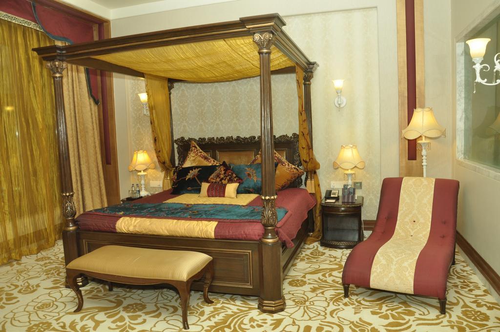 Royal Tulip Navi Mumbai Hotel Buitenkant foto
