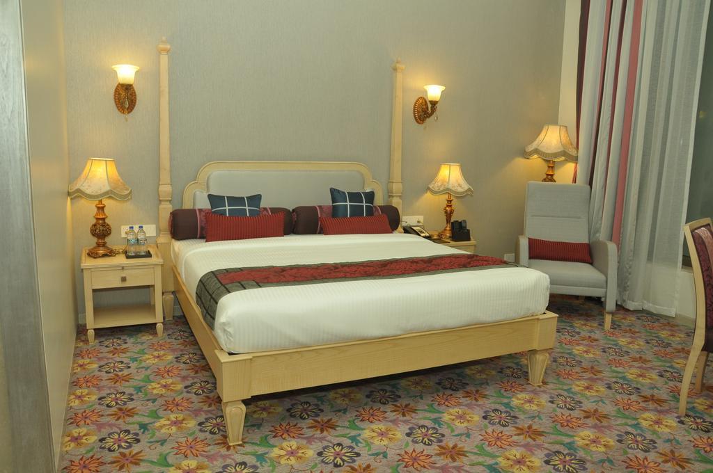 Royal Tulip Navi Mumbai Hotel Buitenkant foto