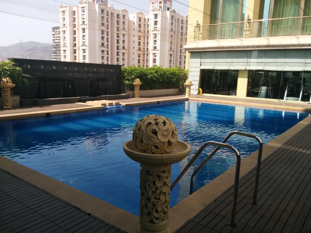 Royal Tulip Navi Mumbai Hotel Buitenkant foto